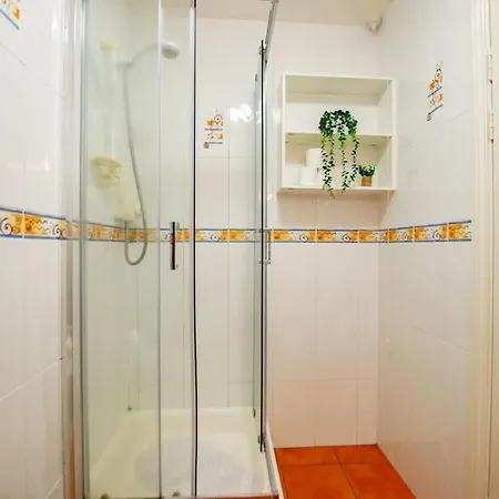 Apartment 16 - Spacious With Parking Galway