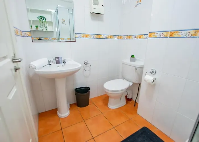 16 - Spacious With Parking *