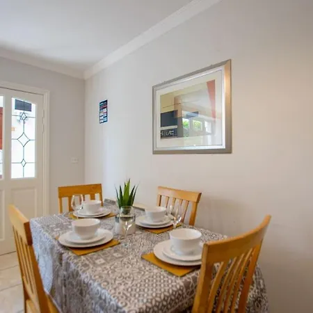 Appartamento 16 -2 Bedroom - Sleeps 4 - Parking